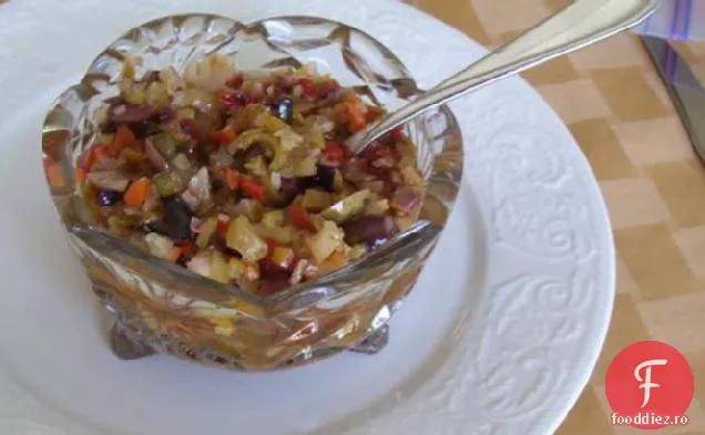 Clona De Salată De Măsline