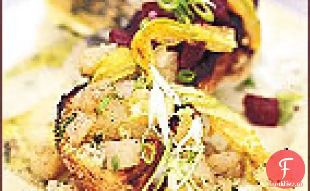 Crostini de sfeclă prăjită cu flori de dovlecel