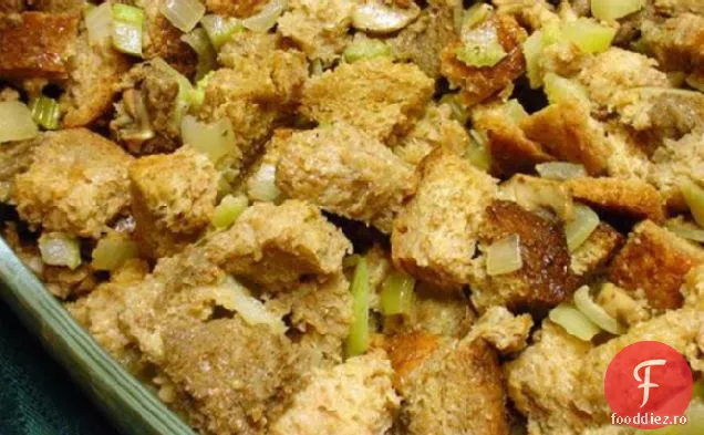 Umplutura clasică de curcan de pâine a lui Betty Crocker