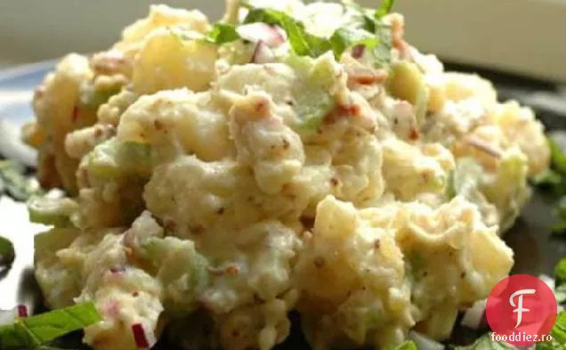 Salată Cremoasă De Cartofi