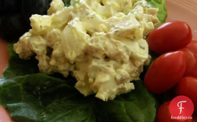 Care a fost primul: Puiul sau Oul? Salată