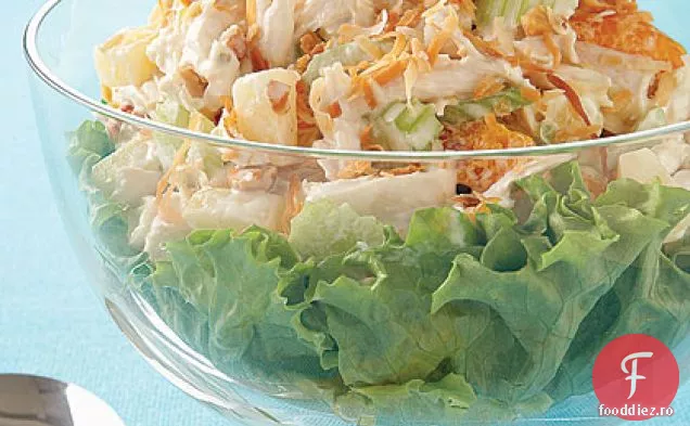 Salată De Pui Fructată