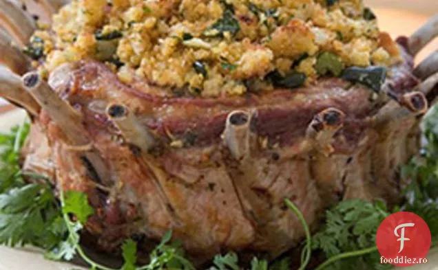 Friptură de coroană de porc cu pâine de porumb-umplutură Poblano