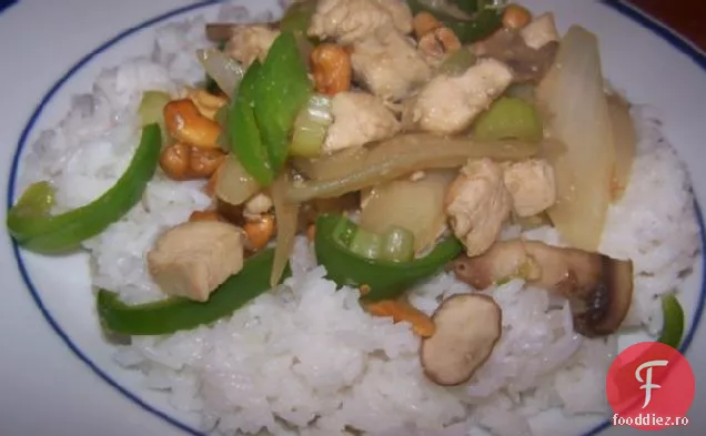 Pui Thailandez Și Caju