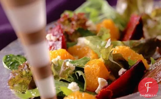 Salată de câmp cu mandarine, sfeclă prăjită și Feta