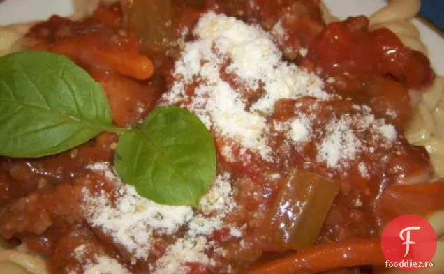 Cârnați Italieni De Roșii Ragu Cu Penne