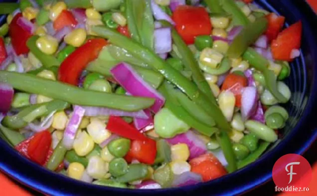 Salată De Fasole Marinată
