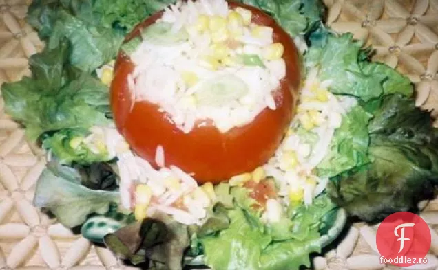 Orzo - salată de porumb în coji de roșii
