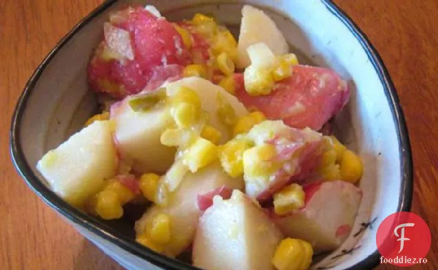 Salată de cartofi cu vinetă de porumb și Jalapeno