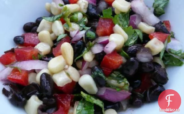Salată De Fasole Neagră