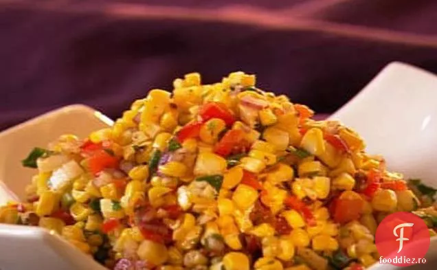 Salată de porumb la grătar și ardei Chipotle