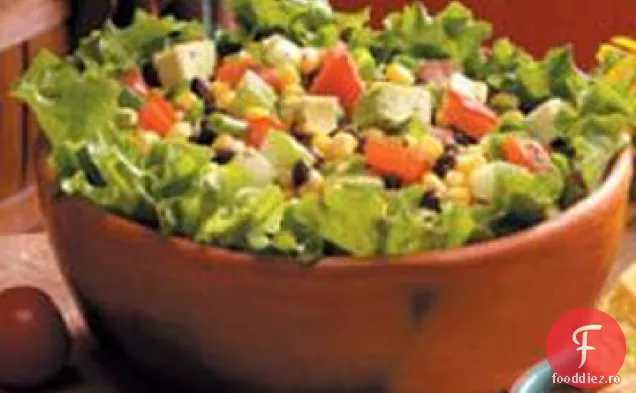 Salată De Avocado Cu Fasole Neagră