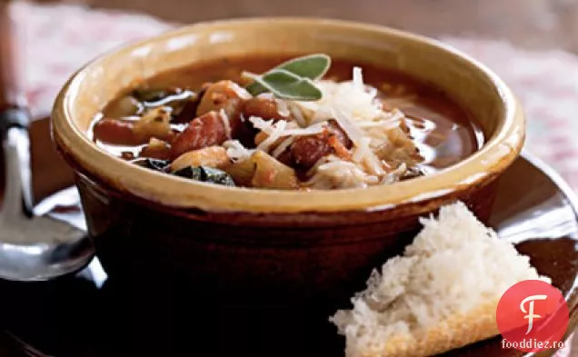 Escarole, trei fasole și supă de usturoi prăjită