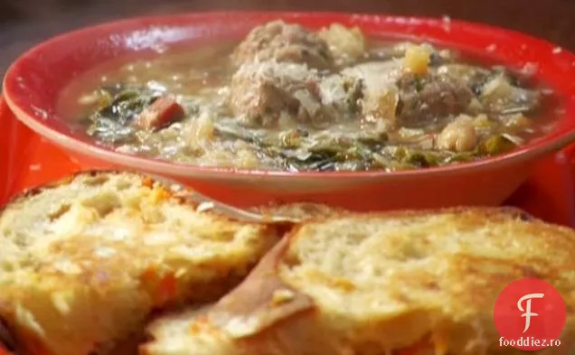 Mini Meatball Minestra și Provolone la grătar