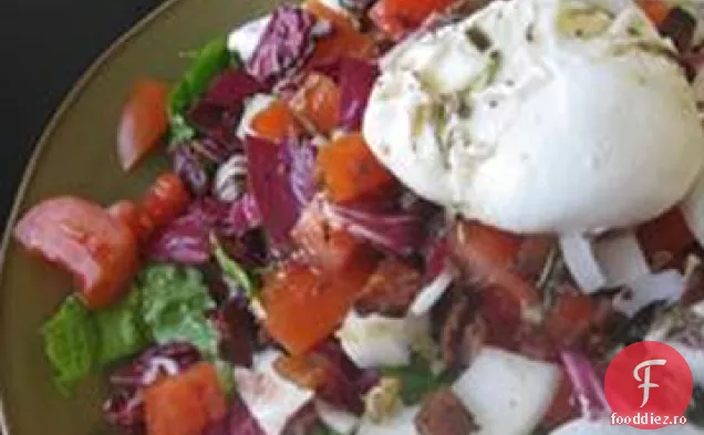 Salată Lyonnaise