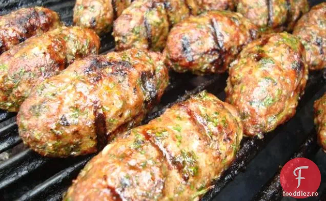 Kofte Kebabs cu sos de mentă de castraveți