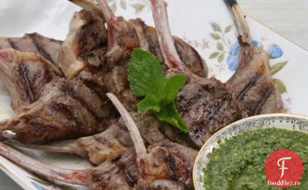 Cotlete de miel cu Pesto de migdale de mentă