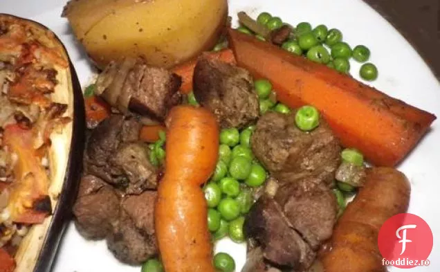 Crock Pot Tocană Rustică De Miel