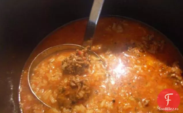 Supă libaneză de carne de miel și orez