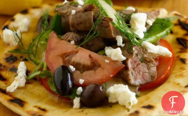 Miel la grătar cu salată grecească de spanac Pita