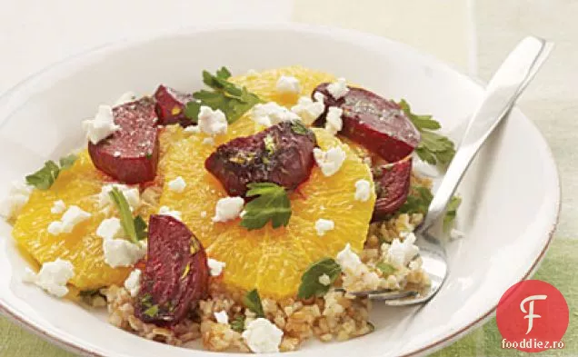 Salată de sfeclă, Bulgur și portocale cu vinetă de pătrunjel