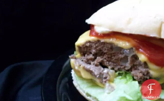 Burgeri Suculenți La Grătar