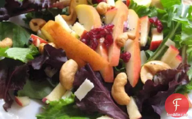 Salată De Caju Cu Mere Și Pere
