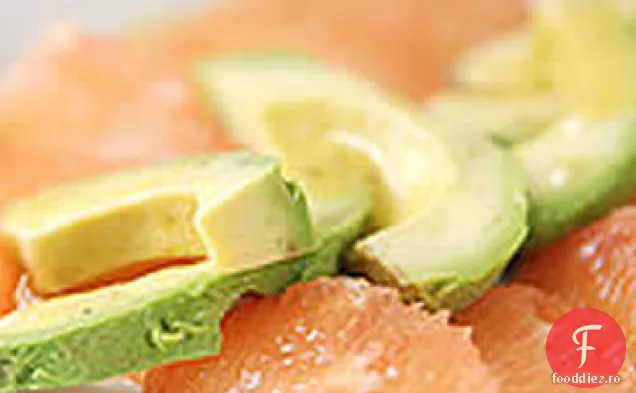 Salată De Grapefruit De Avocado