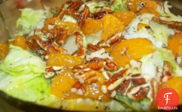 Salată De Portocale Mandarine Cu Sos Cald De Semințe De Mac
