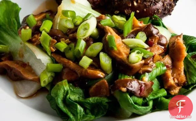 Baby Bok Choy Cu Ciuperci Shiitake
