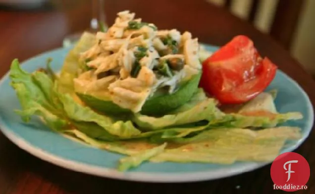 Avocado umplut cu Crabmeat Maison sau salată rece de Crab