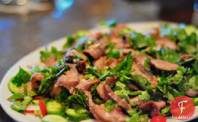 Salată De Vită Thailandeză La Grătar