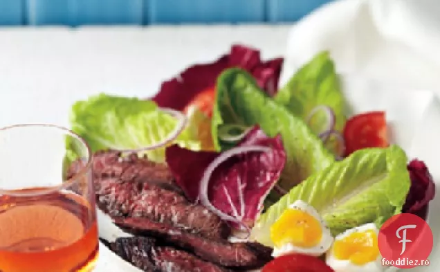 Salată de friptură și ouă