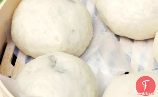 Chifle de porc aburite (baozi)