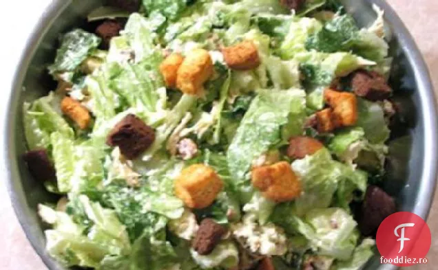 Salată Ușoară De Pui Caesar