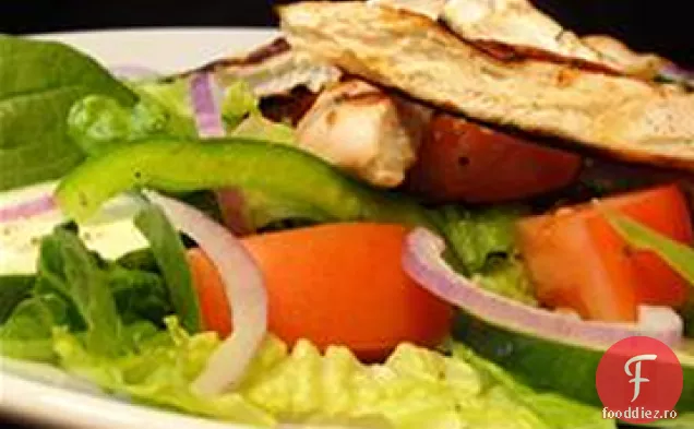 Salată De Caesar Cu Pui La Grătar