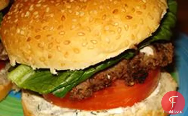 Burger feta de vară cu brânză Gourmet