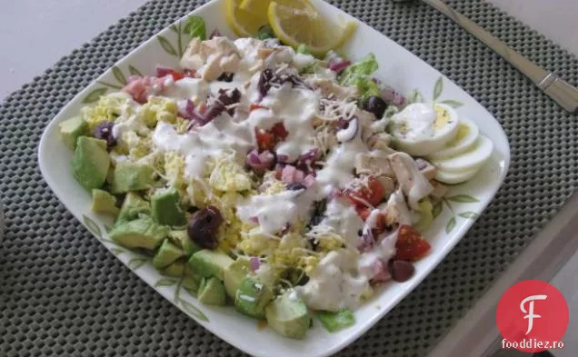 Salată De Grădină Cu Sos De Semințe De Mac De Zmeură