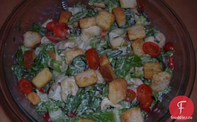 Salata Caesar Tortellini a lui Kittencal