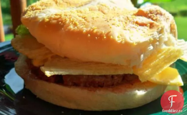 Burgeri și chipsuri zdrobite
