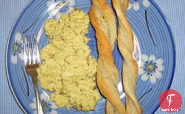 Ouă Amestecate Cu Curry Cremos