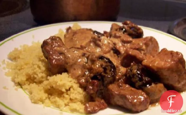 Filet de porc Zurie cu iaurt, muștar și prune uscate
