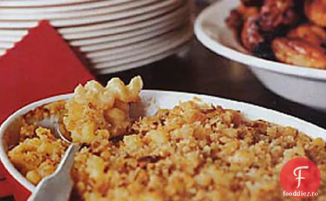 Macaroane și brânză cu pesmet de usturoi, simplu și Chipotle